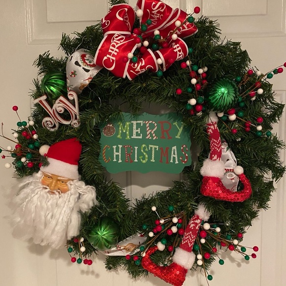 ❌Removed 12/13-Handmade Lit Christmas Wreath